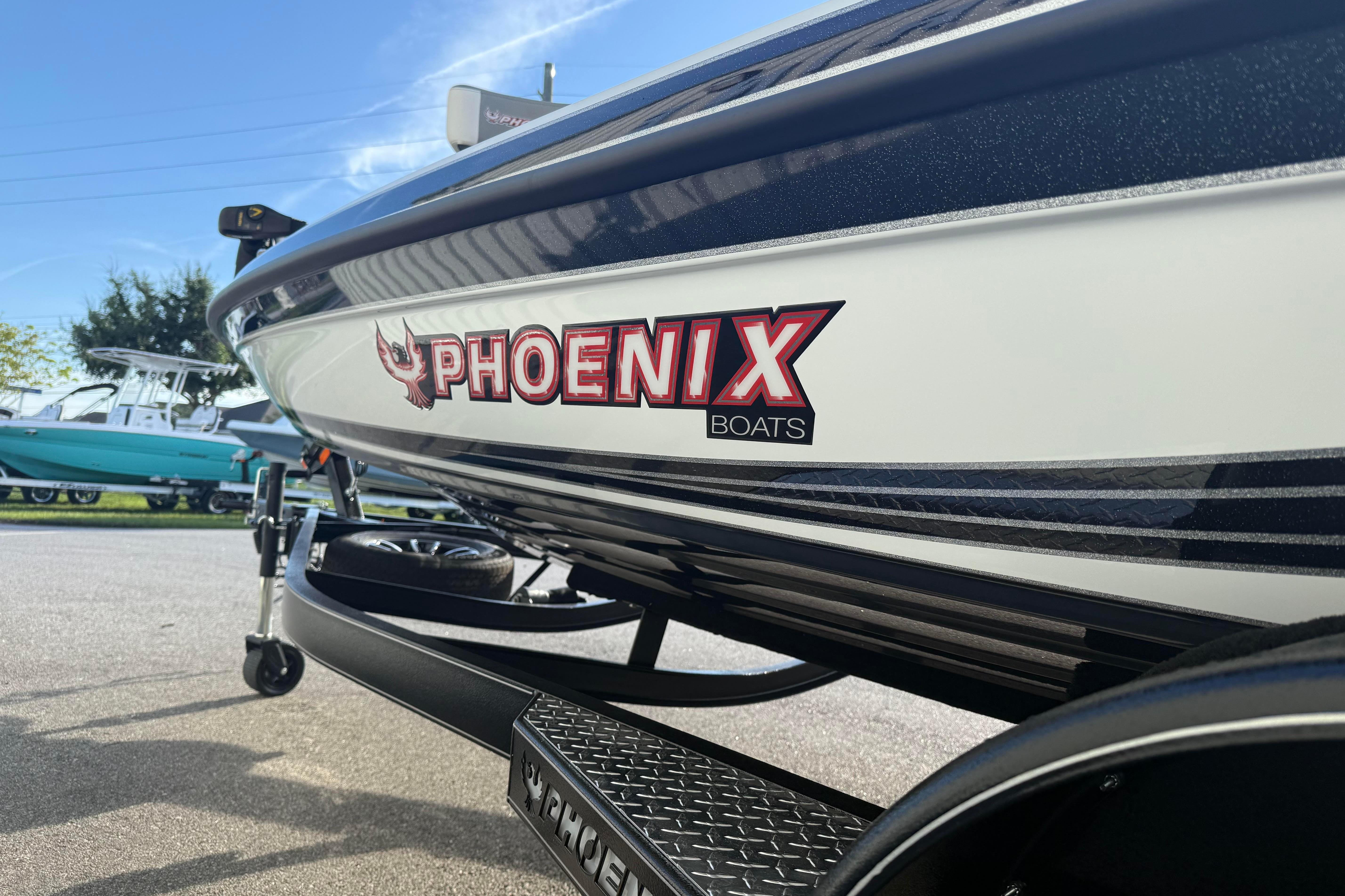 New Phoenix 721 ZXL 2027 for sale in St Cloud, Florida - Boatzon.com