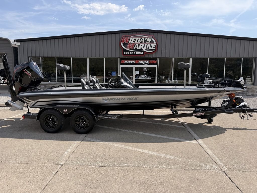 2026 Phoenix 921 Elite X - Sold Boat