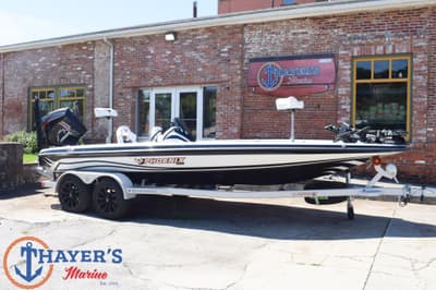 BOATZON | Phoenix Bass Boats 21 XE 2026