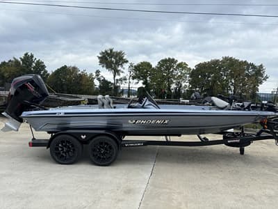 BOATZON | Phoenix Bass Boats 21LXE 2027