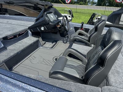 BOATZON | Phoenix Bass Boats 518 Pro 2027