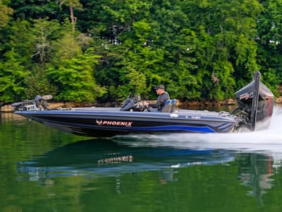BOATZON | Phoenix Bass Boats 720 ZXL 2027