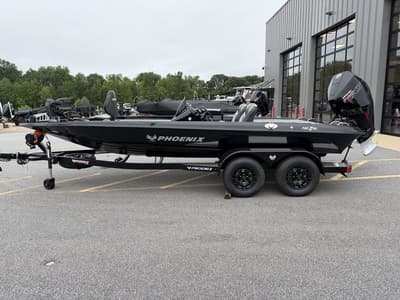 BOATZON | Phoenix Bass Boats 720 ZXL 2027