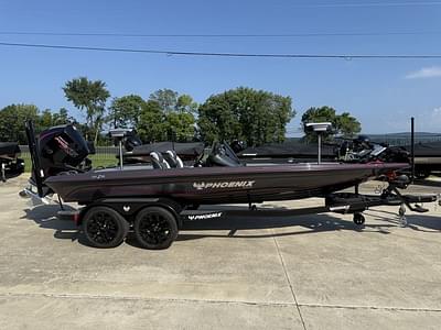BOATZON | Phoenix Bass Boats 721 ZXL 2025