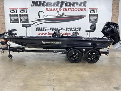BOATZON | Phoenix Bass Boats 721 ZXL 2025