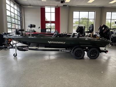 BOATZON | Phoenix Bass Boats 721 ZXL 2026