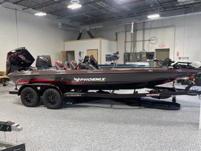 BOATZON | Phoenix Bass Boats 721ZXL 2026