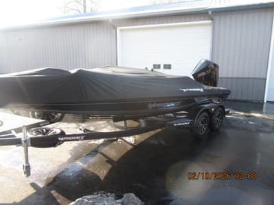 BOATZON | Phoenix Bass Boats 721ZXL 2026