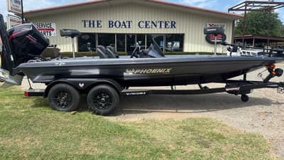 BOATZON | Phoenix Bass Boats 721ZXL 2026
