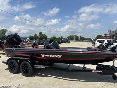 BOATZON | Phoenix Bass Boats 721ZXL 2026