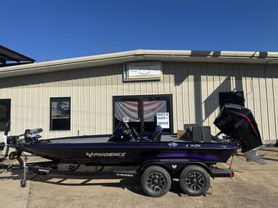 BOATZON | Phoenix Bass Boats 721ZXL 2026