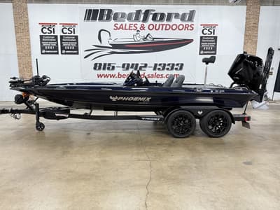 BOATZON | Phoenix Bass Boats 721ZXL 2026