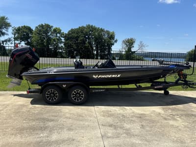 BOATZON | Phoenix Bass Boats 721ZXL 2027