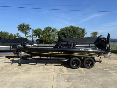 BOATZON | Phoenix Bass Boats 721ZXL 2027