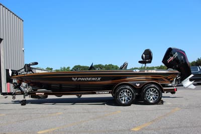 BOATZON | Phoenix Bass Boats 721ZXL 2027