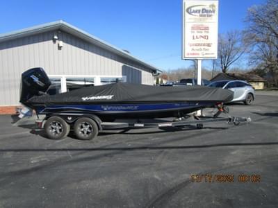BOATZON | Phoenix Bass Boats 819 Pro 2022