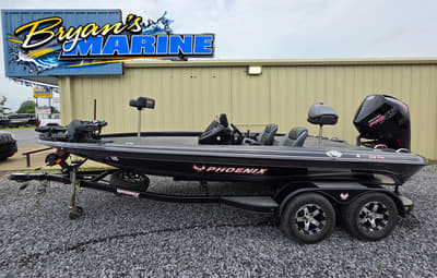 BOATZON | Phoenix Bass Boats 819 PRO 2023
