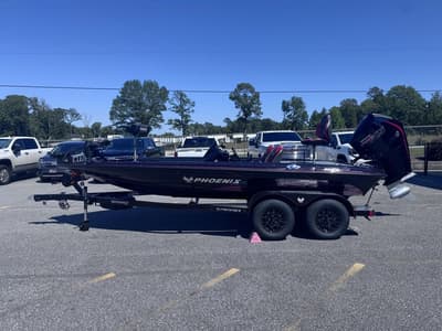 BOATZON | Phoenix Bass Boats 819ZXL 2026