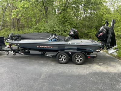 BOATZON | Phoenix Bass Boats 920 Elite 2024