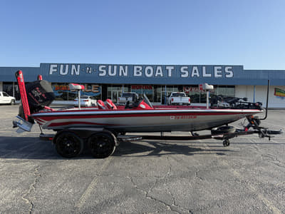 BOATZON | Phoenix Bass Boats 921 Elite 2022
