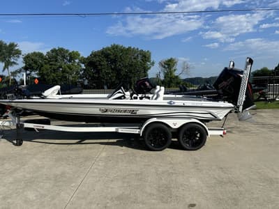 BOATZON | Phoenix Bass Boats 921 Elite X 2027