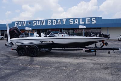 BOATZON | Phoenix Bass Boats 921 Elite X 2027