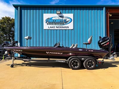 BOATZON | Phoenix Bass Boats 921 PHX 2017