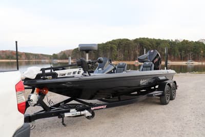 BOATZON | Phoenix Boats 721 ZXL 2026