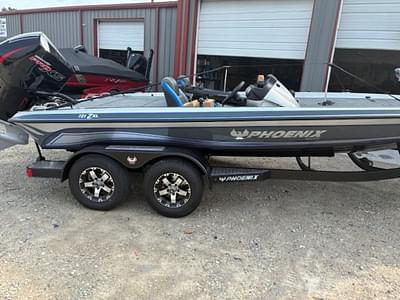 BOATZON | Phoenix Boats 721 ZXL 2026