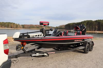 BOATZON | Phoenix Boats 819 Pro 2026