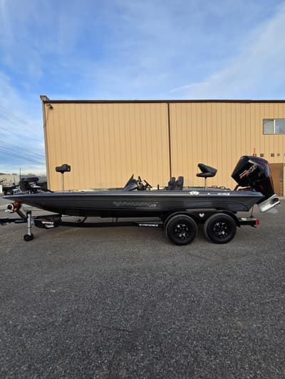 BOATZON | Phoenix Boats Elite X Series 921 X 2026