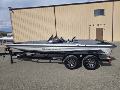 BOATZON | Phoenix Boats Elite X Series 921 X II 2026