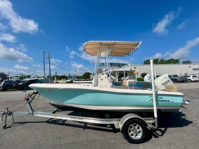 BOATZON | Pioneer 180 Islander 2020