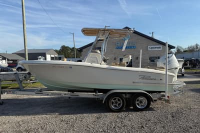 BOATZON | Pioneer 202 Islander 2021