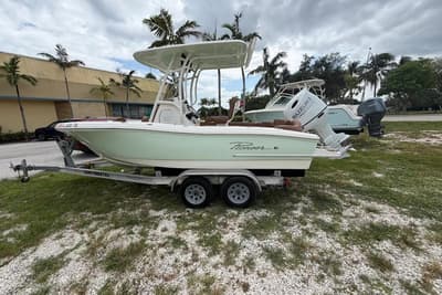 BOATZON | Pioneer 202 Islander 2023
