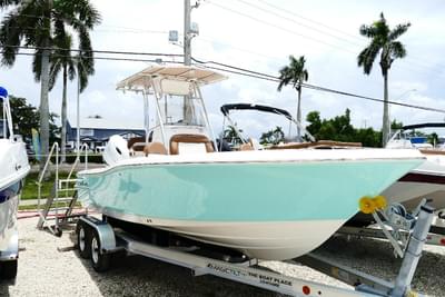 BOATZON | Pioneer 220 Bay Sport 2026