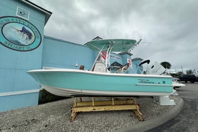 BOATZON | Pioneer 220 Bay Sport 2026