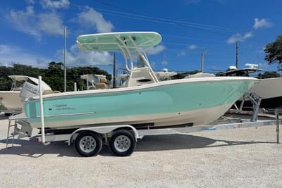 BOATZON | Pioneer 222 Islander 2017