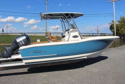 BOATZON | Pioneer 222 Sportfish 2026