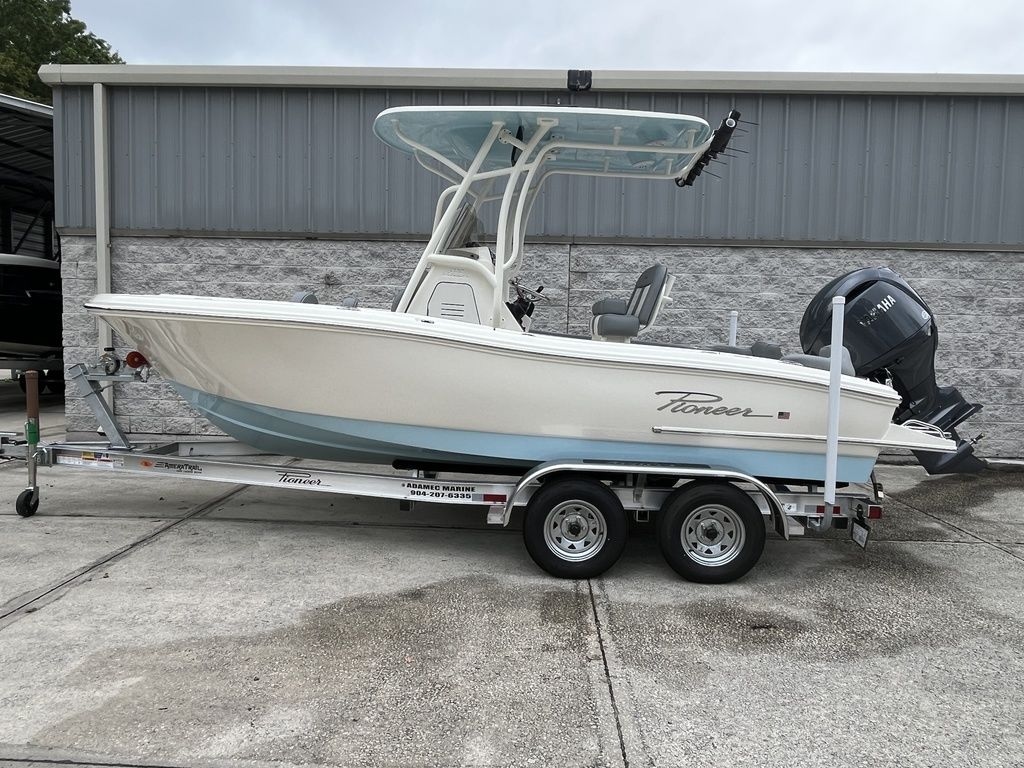2026 Pioneer Boats 202 ISLANDER - Sold Boat