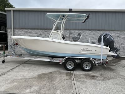 BOATZON | Pioneer Boats 202 ISLANDER 2026
