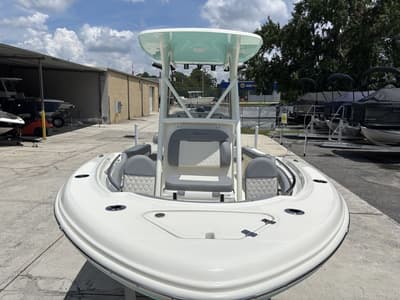 BOATZON | Pioneer Boats 202 SPORTFISH 2027 BOATZON | Pioneer Boats 202 SPORTFISH 2027