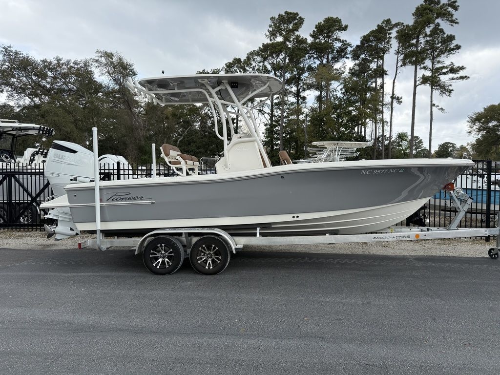 2024 Pioneer Boats Bay Sport 220 - Sold Boat