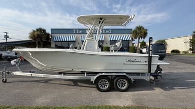 BOATZON | Pioneer Boats Bay Sport 220 2027