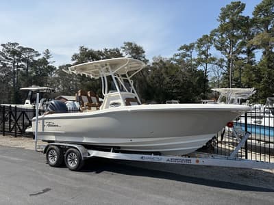 BOATZON | Pioneer Boats Islander 222 2026