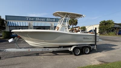BOATZON | Pioneer Boats Islander 222 2027