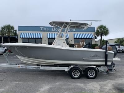 BOATZON | Pioneer Boats Sportfish 222 2025