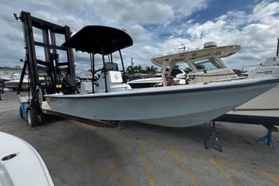 BOATZON | Piranha Casador B2200 2026