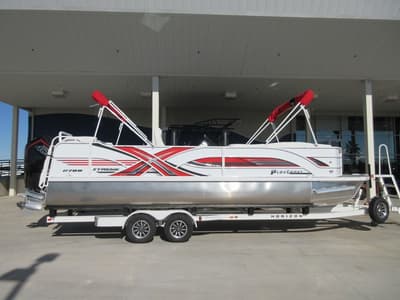 BOATZON | Playcraft Boats 2700 Powertoon XTreme 2026