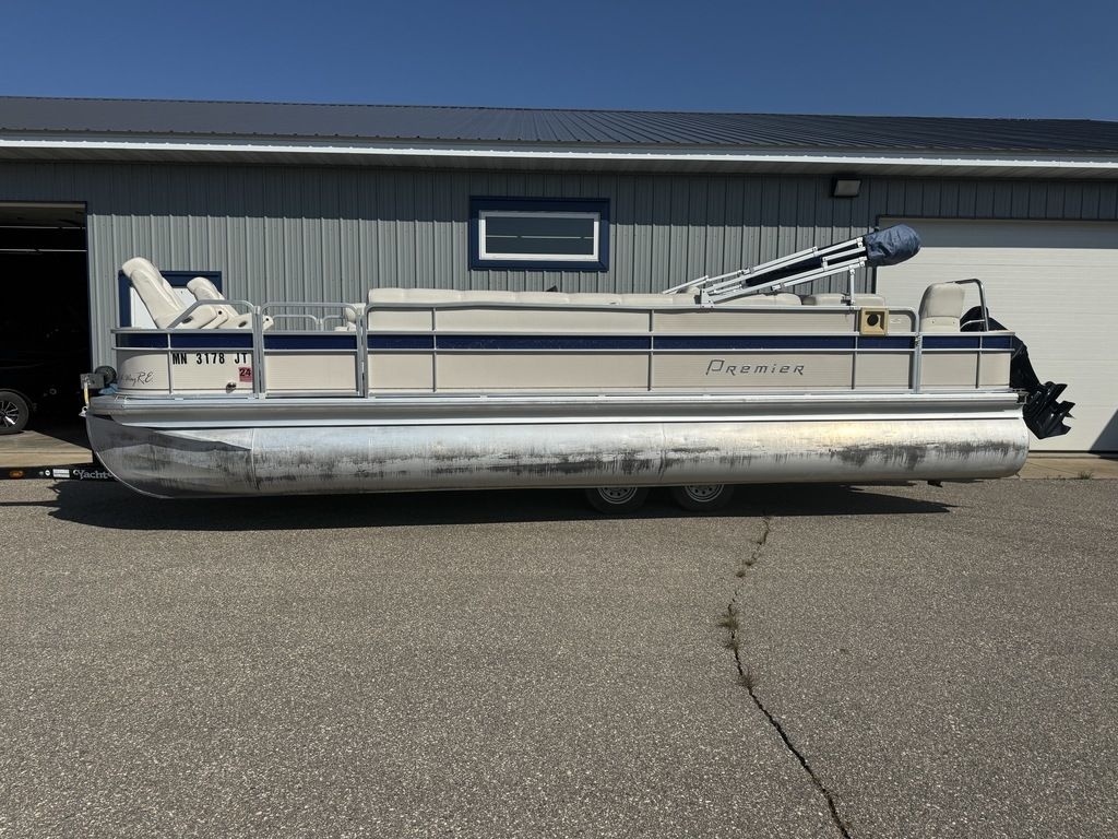 2004 Prem SUNSTATION 250 - Sold Boat